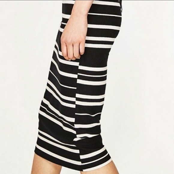 Elegant Zara Trafaluc off the shoulder dress - Picture 4 of 6